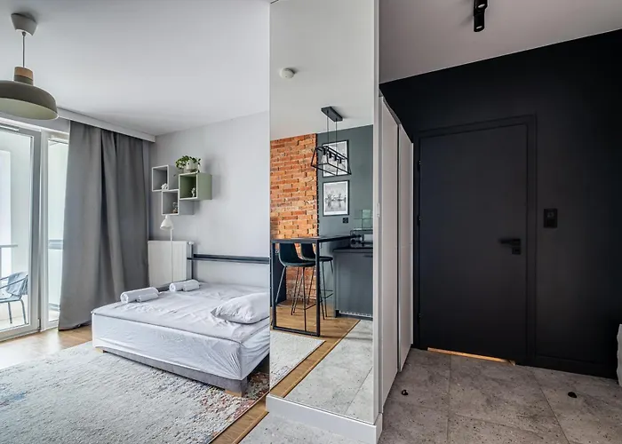 Lily Apart - Studio Close To City Centre And Airport